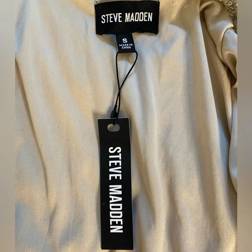 STEVE MADDEN Show Stopper Duster Silver Disco NWT Small - Picture 9 of 10